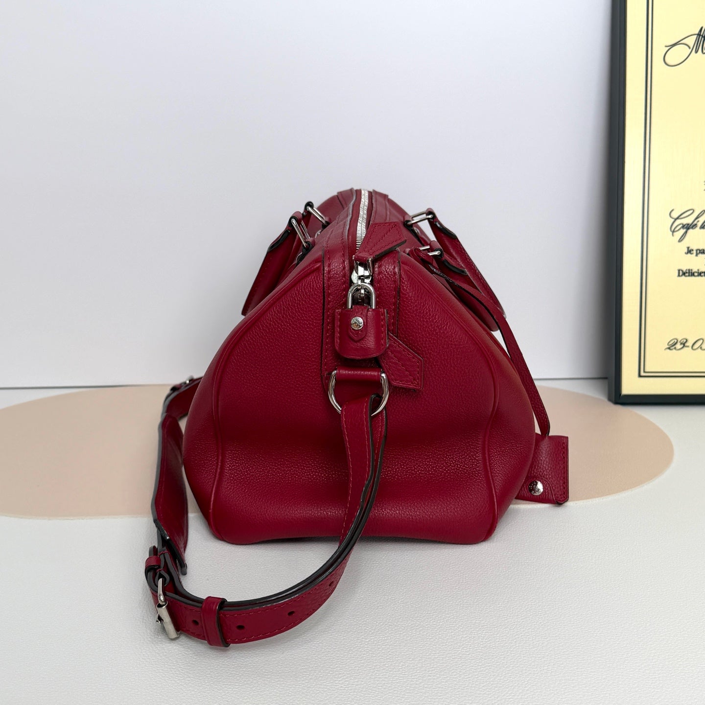 Louis Vuitton - Other - Leather - Red - (medium)