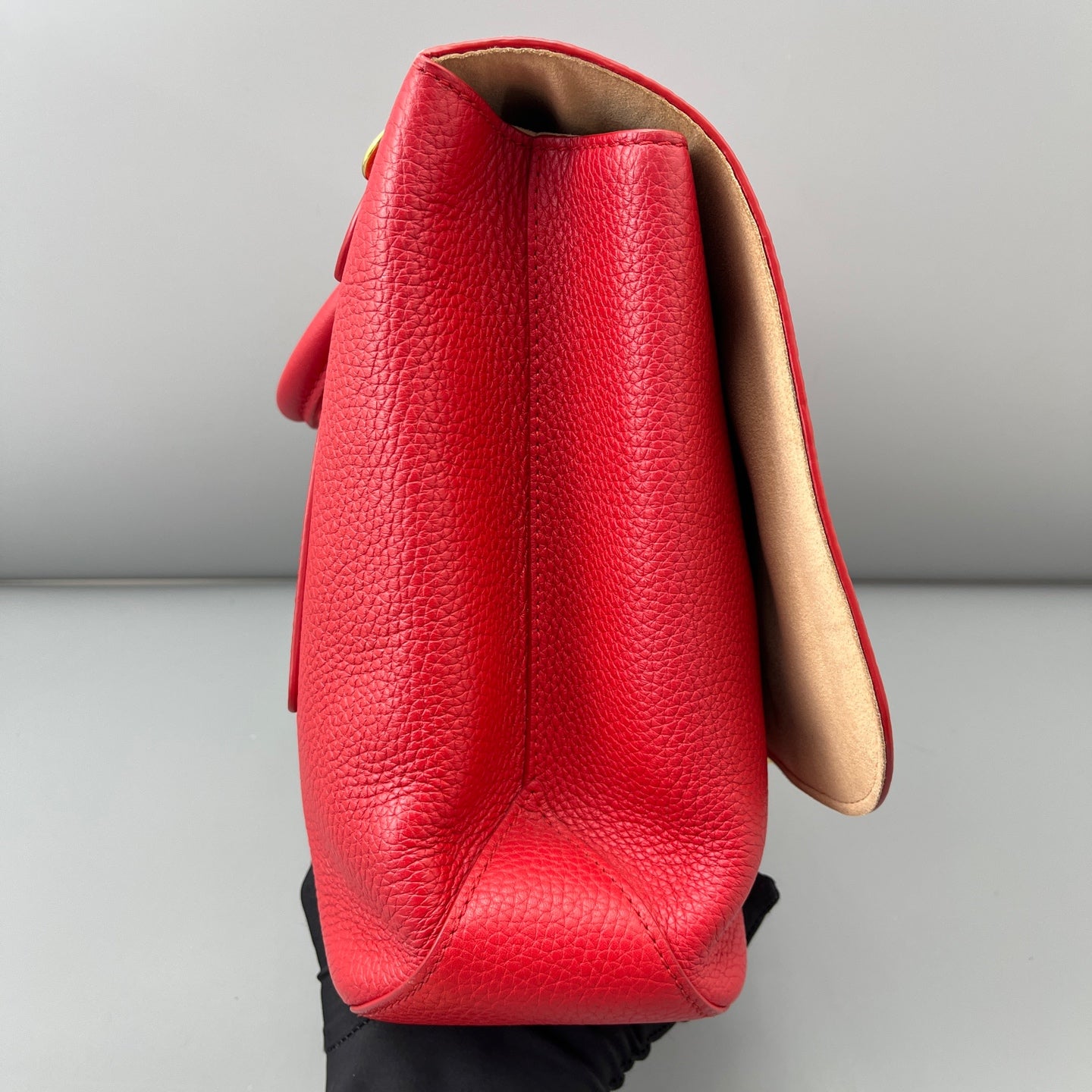 Louis Vuitton - Other - Leather - Red - (medium)