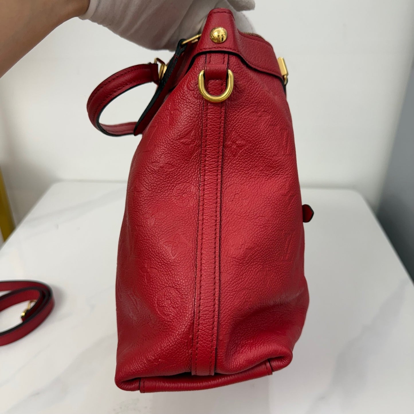 Louis Vuitton - Other - Leather - Red - (medium)