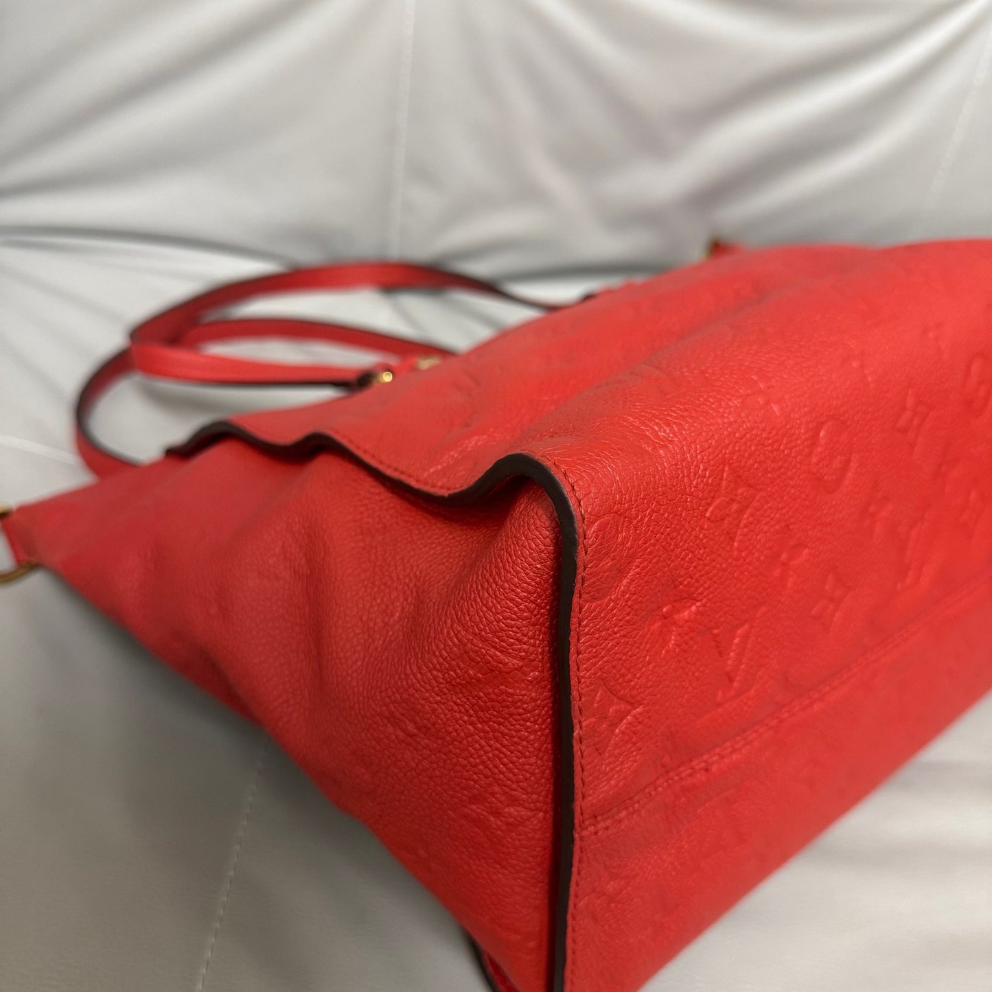 Louis Vuitton - Other - Leather - Red - (medium)