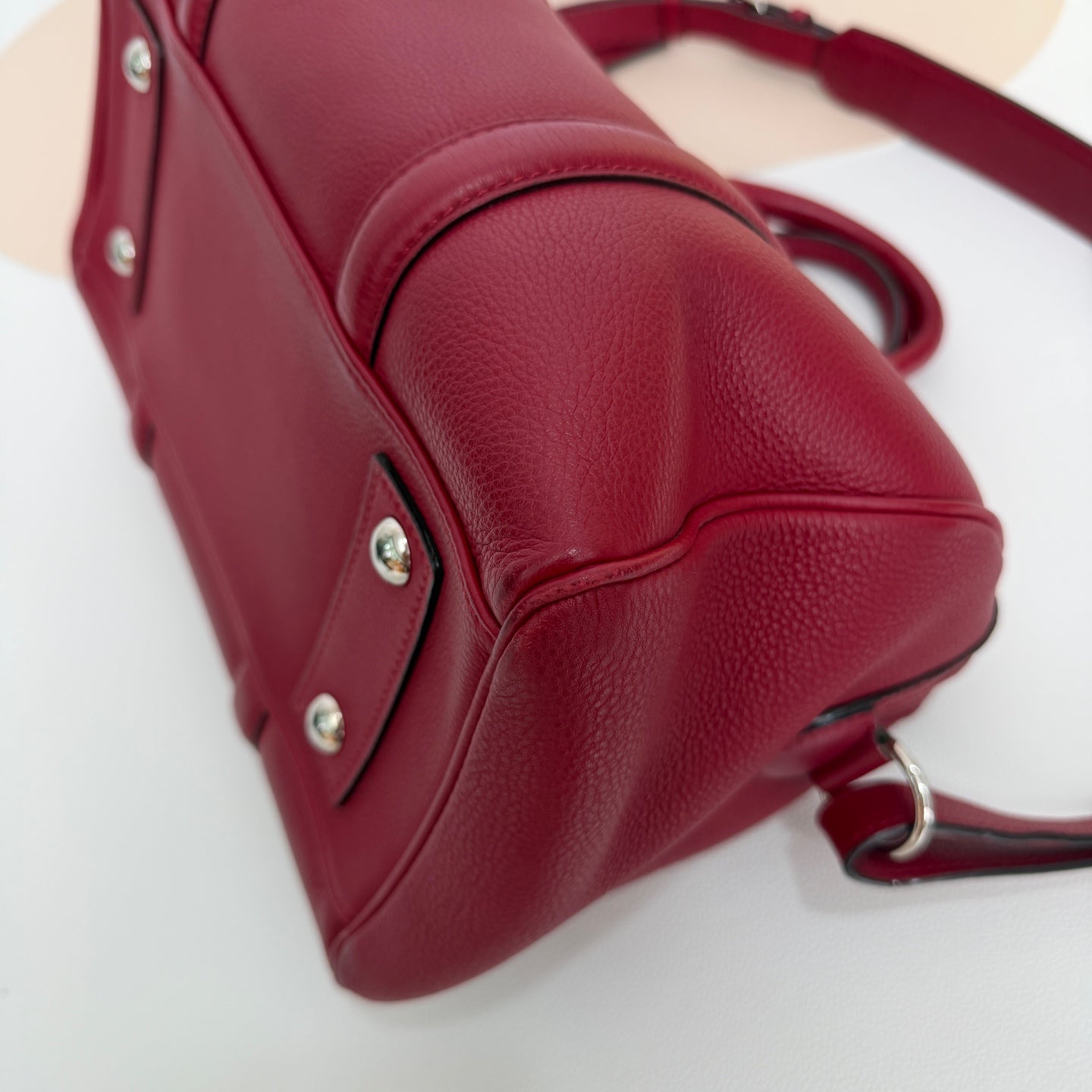 Louis Vuitton - Other - Leather - Red - (medium)