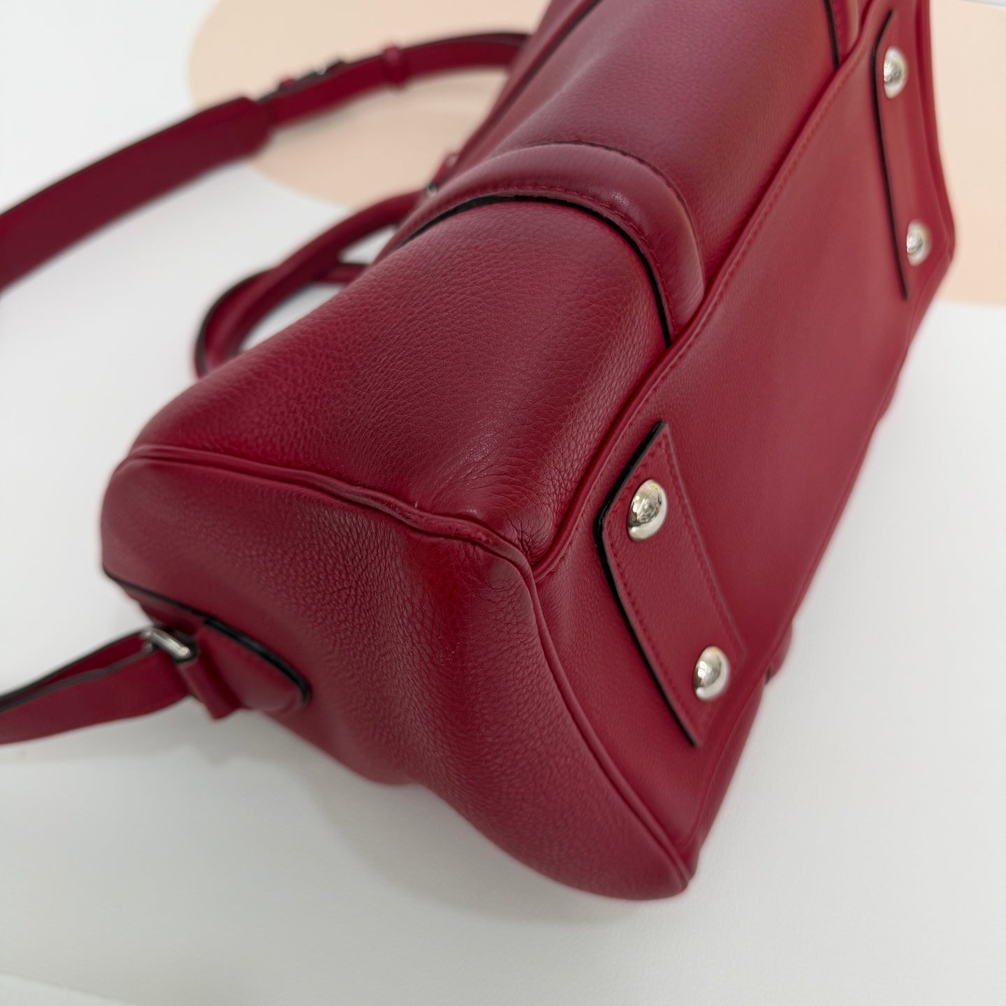 Louis Vuitton - Other - Leather - Red - (medium)