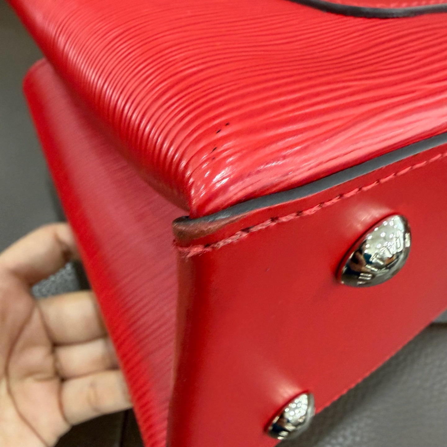 Louis Vuitton - Other - Leather - Red - (medium)