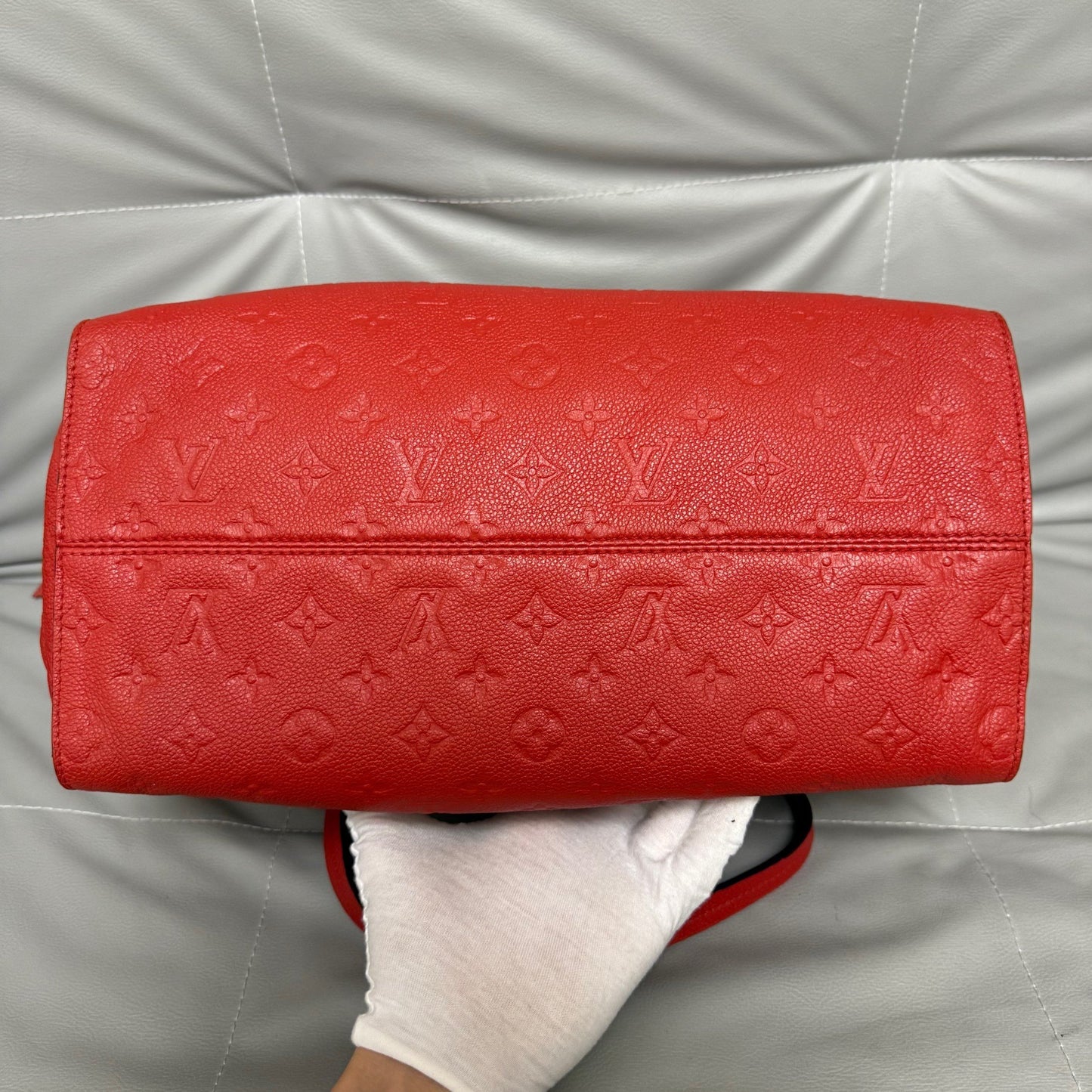 Louis Vuitton - Other - Leather - Red - (medium)