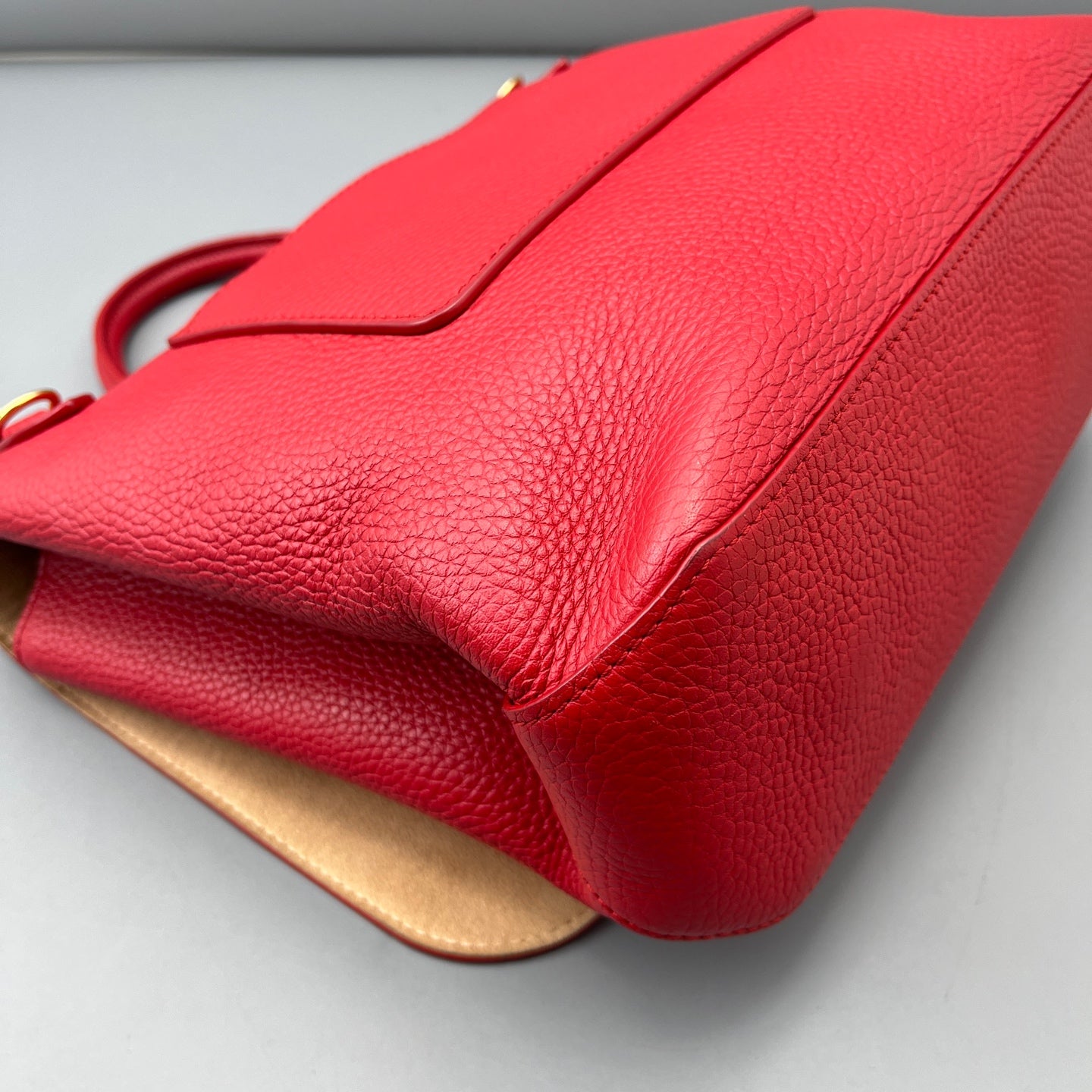 Louis Vuitton - Other - Leather - Red - (medium)