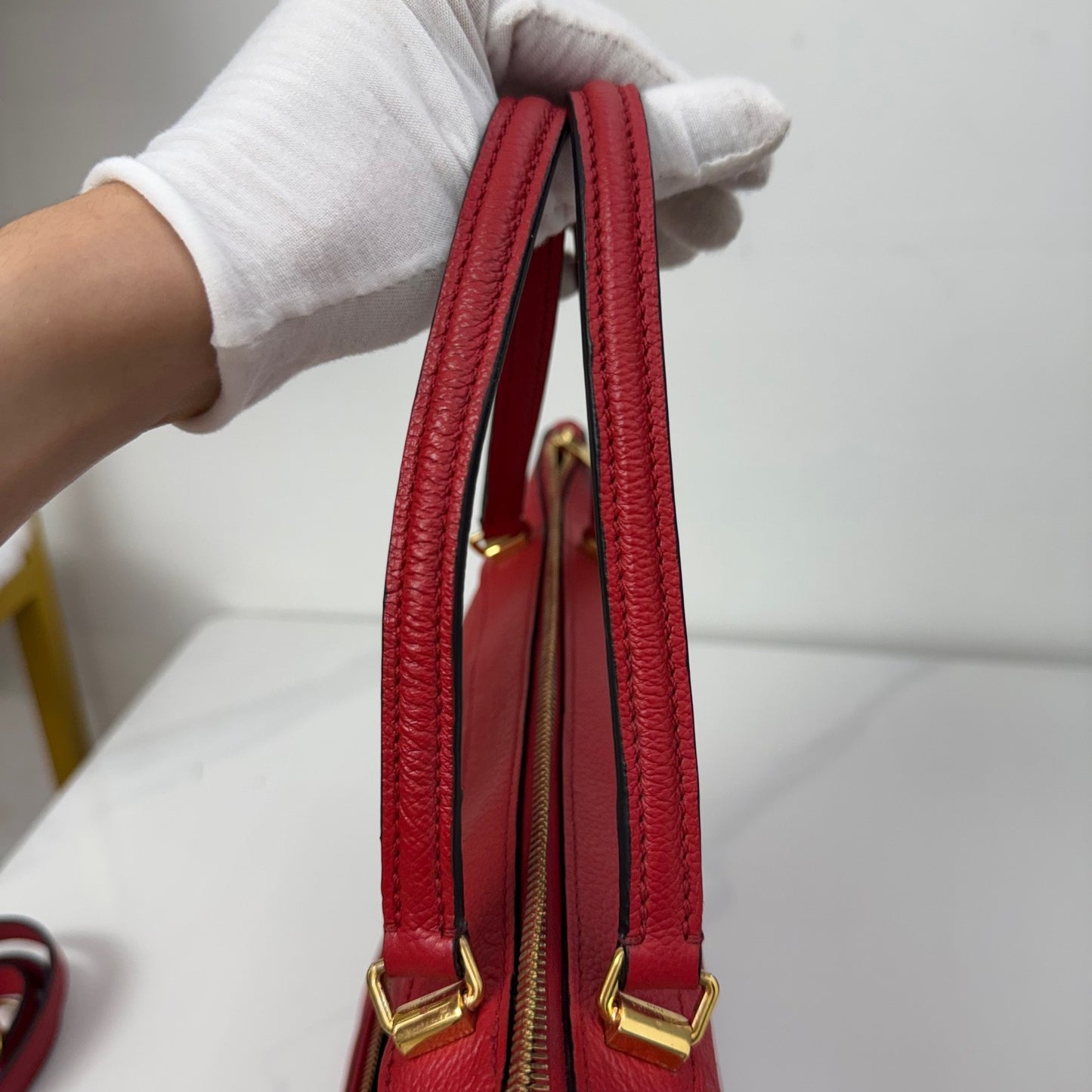 Louis Vuitton - Other - Leather - Red - (medium)