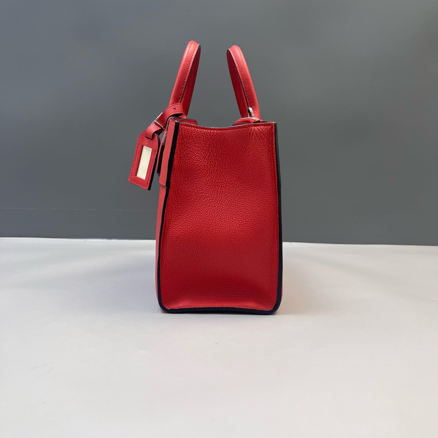 Louis Vuitton - Other - Leather - Red - (medium)
