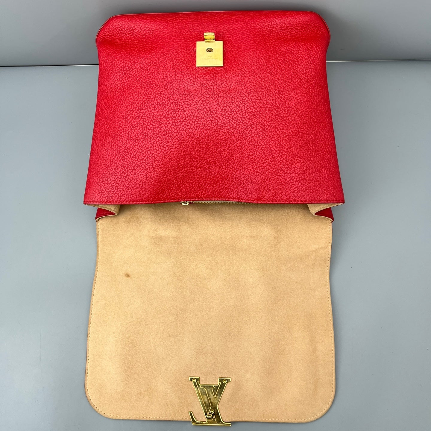 Louis Vuitton - Other - Leather - Red - (medium)