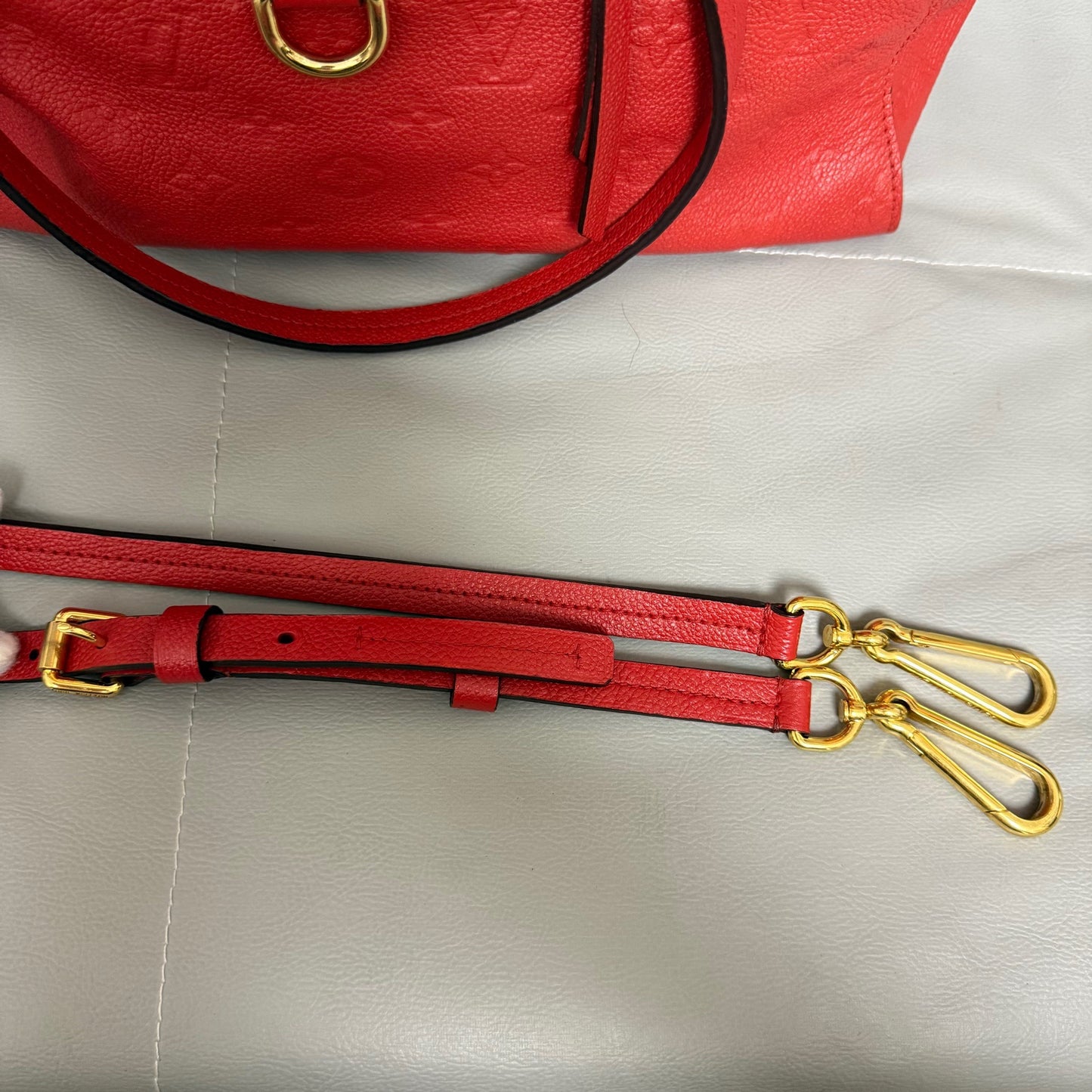 Louis Vuitton - Other - Leather - Red - (medium)
