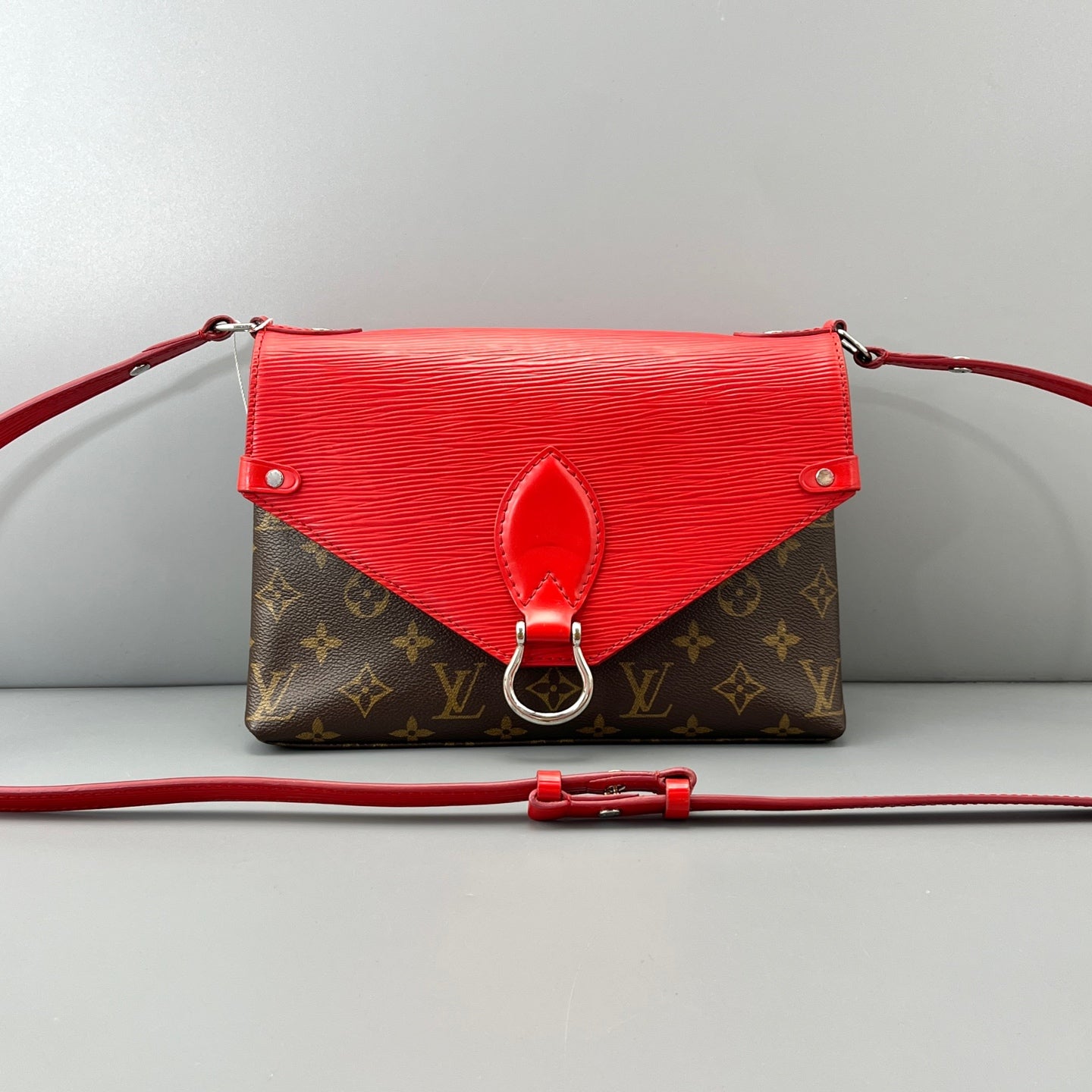 Louis Vuitton - Other - Leather - Red - (small)
