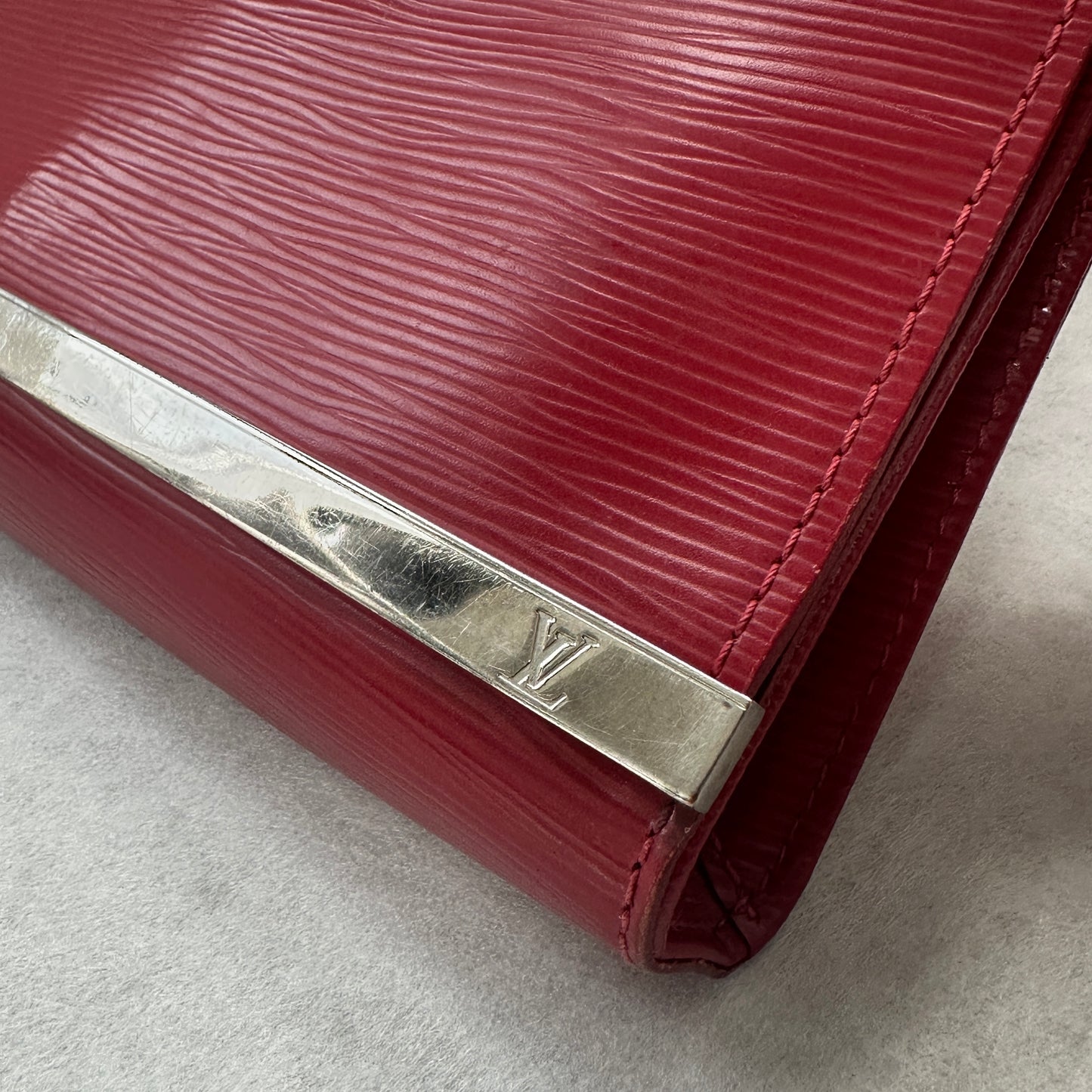 Louis Vuitton - Other - Leather - Red - (small)