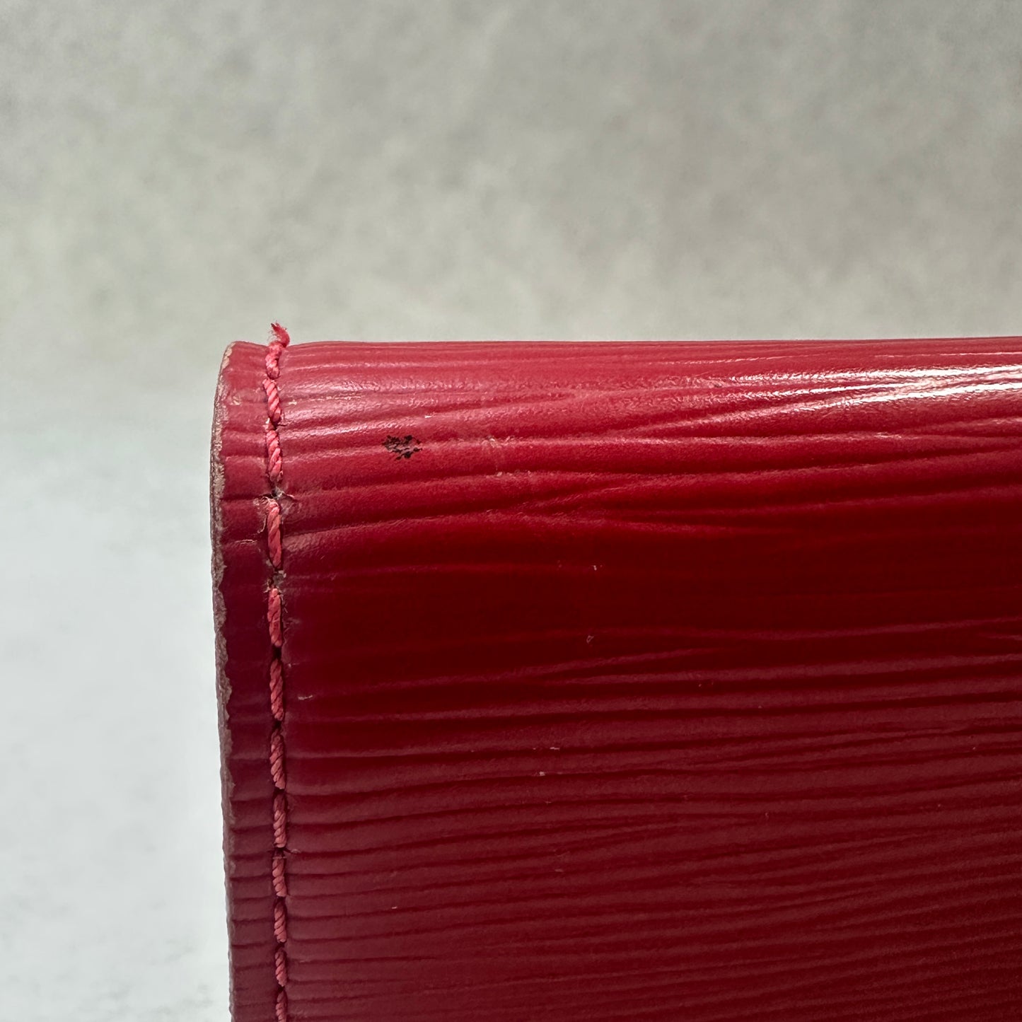 Louis Vuitton - Other - Leather - Red - (small)