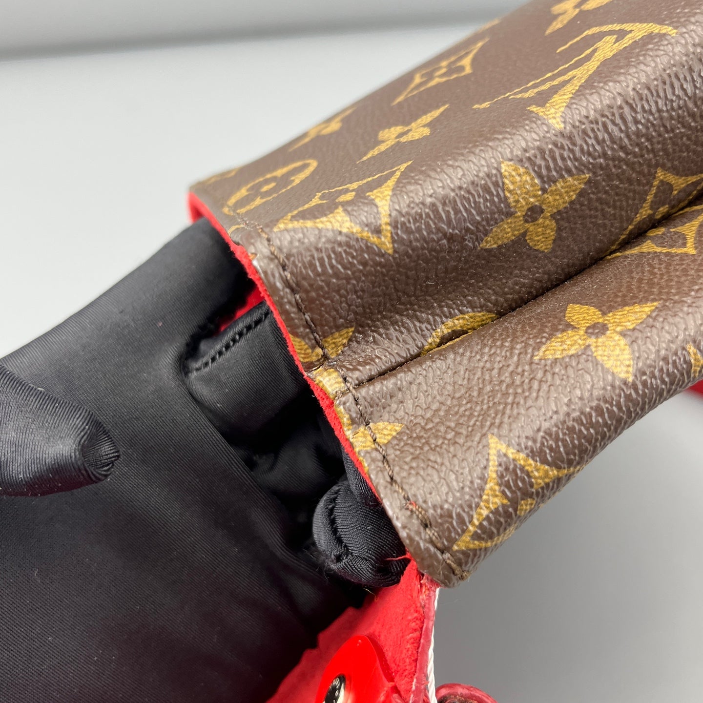Louis Vuitton - Other - Leather - Red - (small)