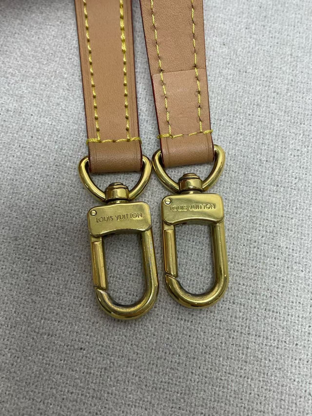 Louis Vuitton - Other - Monogram canvas with Vachetta leather trim - Brown - (Small)