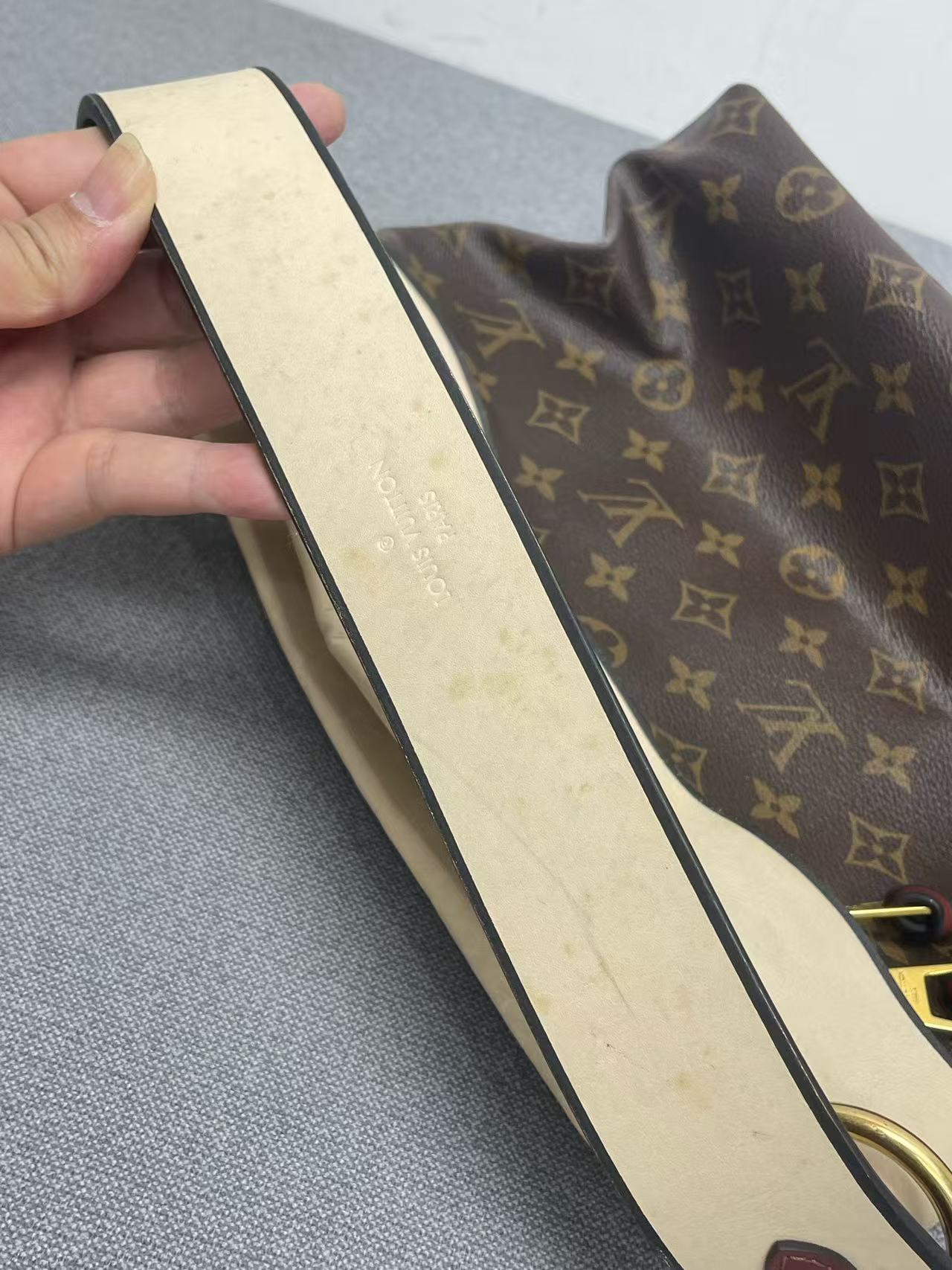 Louis Vuitton - Other - Monogram coated canvas with Vachetta leather trim and smooth leather accents - Brown - (medium)