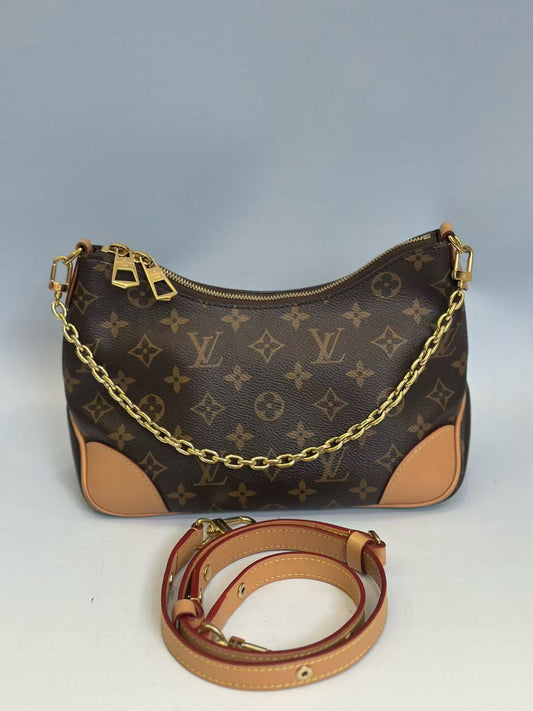 Louis Vuitton - Other - Monogram coated canvas with Vachetta leather trim - Brown - (medium)