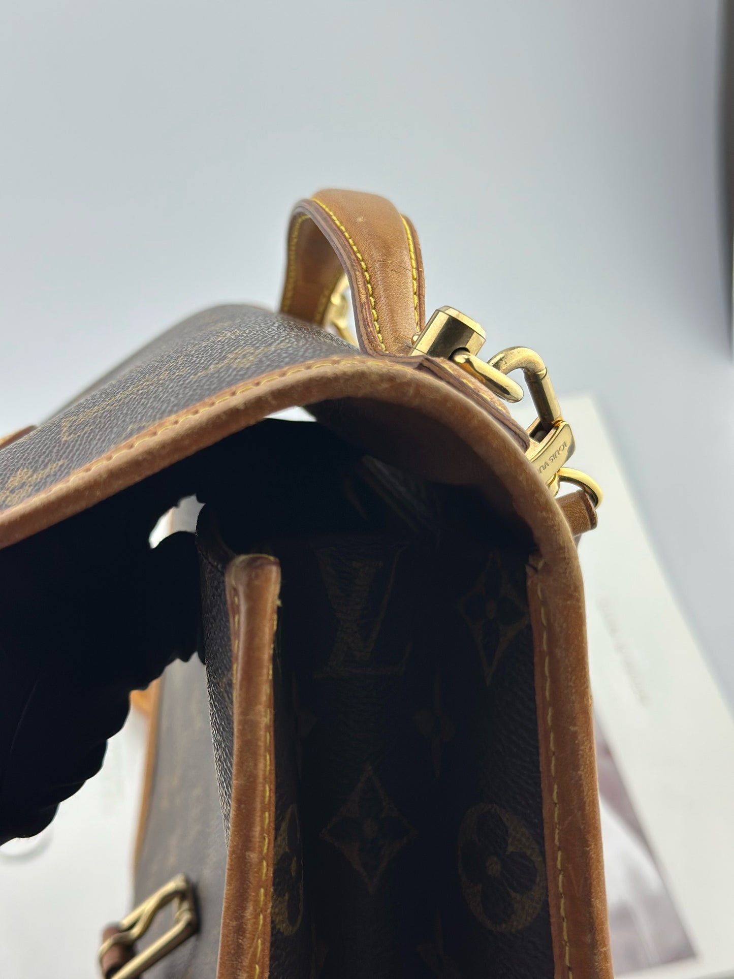 Louis Vuitton - Other - Monogram coated canvas with Vachetta leather trim - Brown - (Medium)