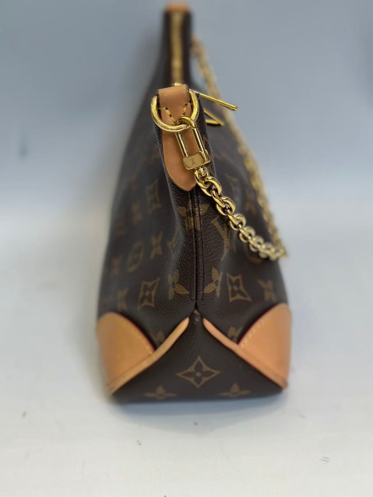 Louis Vuitton - Other - Monogram coated canvas with Vachetta leather trim - Brown - (medium)