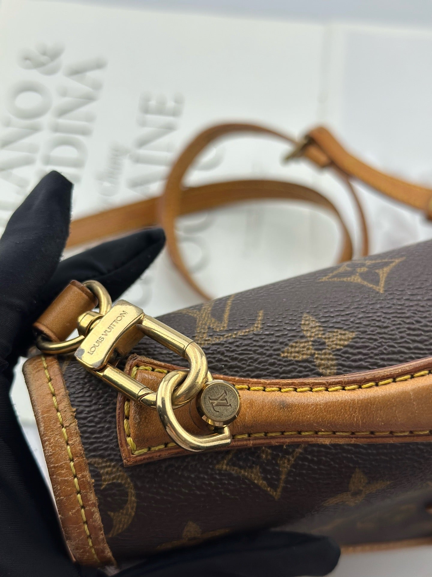 Louis Vuitton - Other - Monogram coated canvas with Vachetta leather trim - Brown - (Medium)