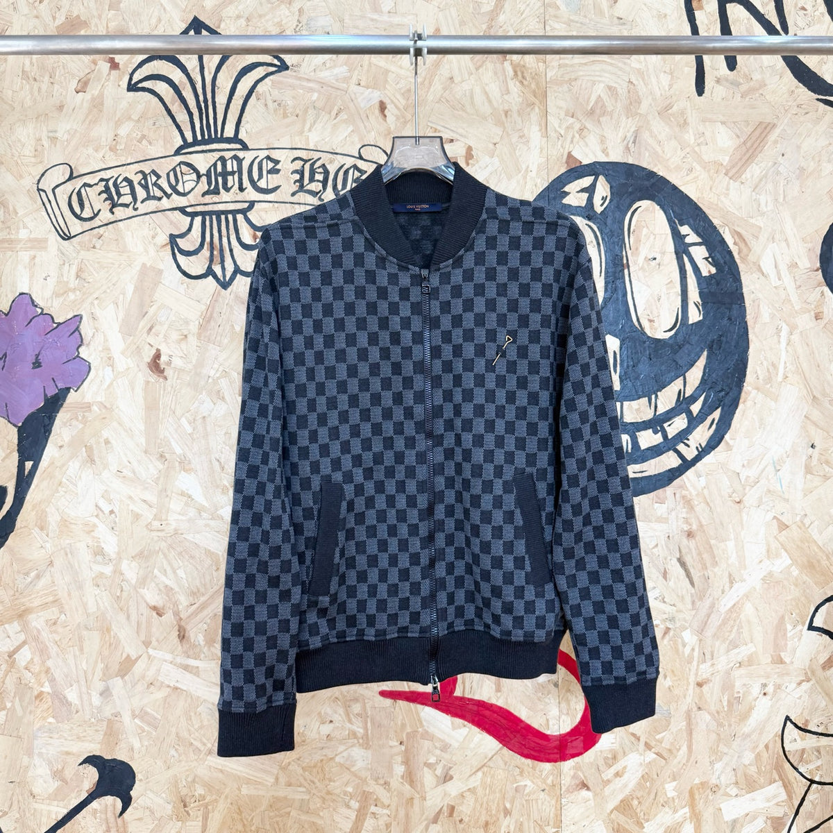 Louis Vuitton - Other - Other - Grey