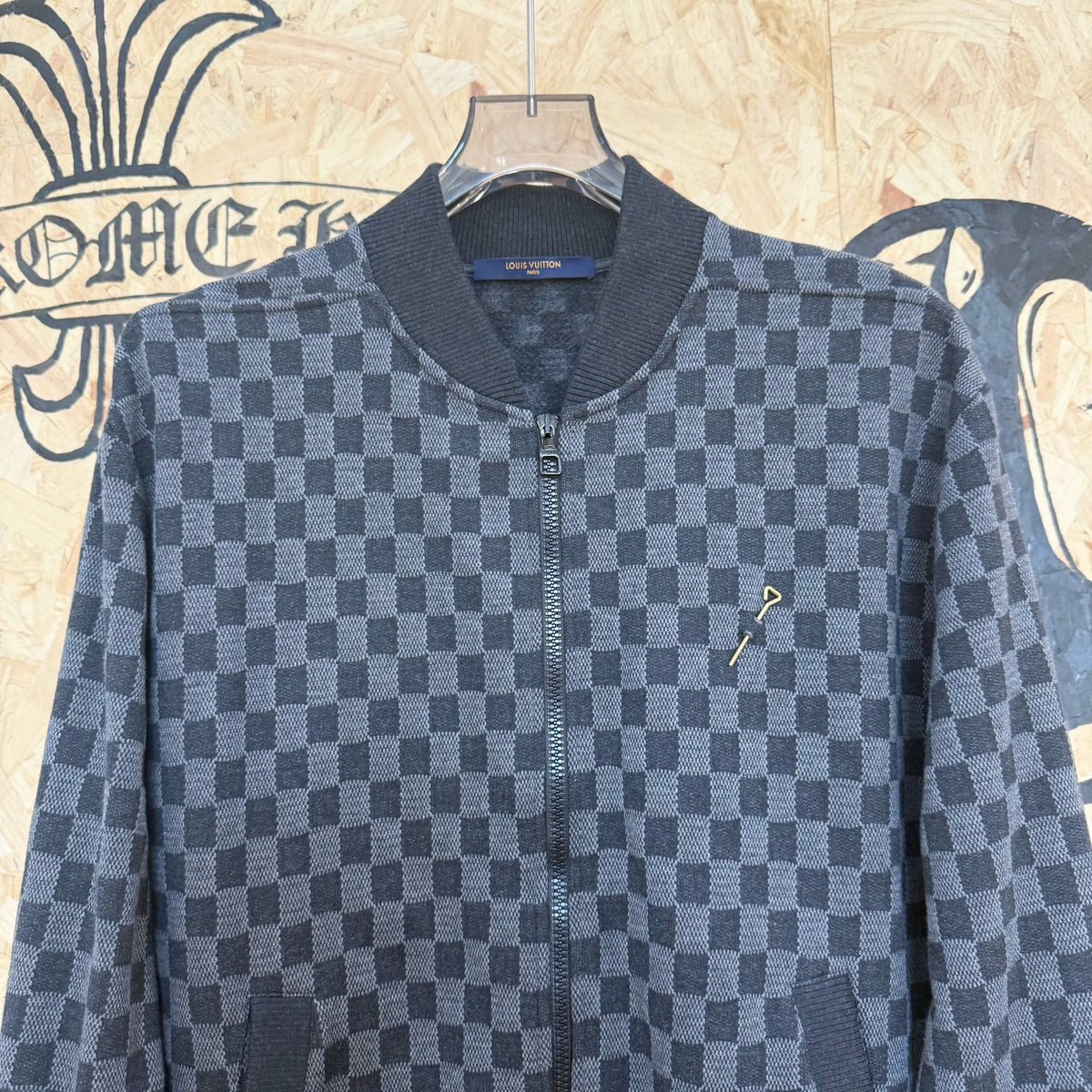 Louis Vuitton - Other - Other - Grey