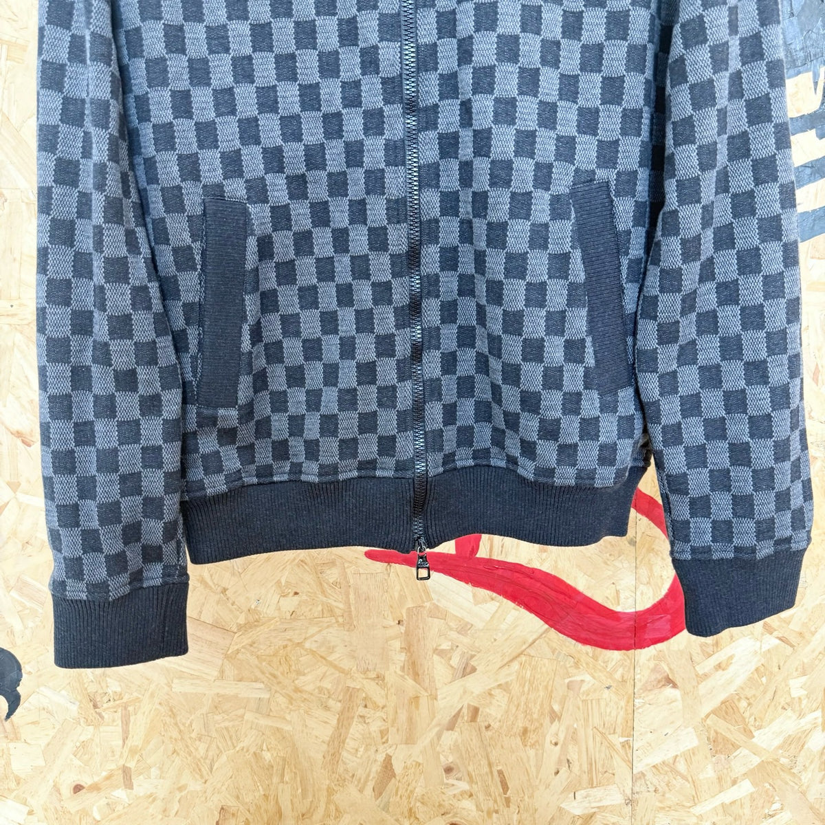 Louis Vuitton - Other - Other - Grey