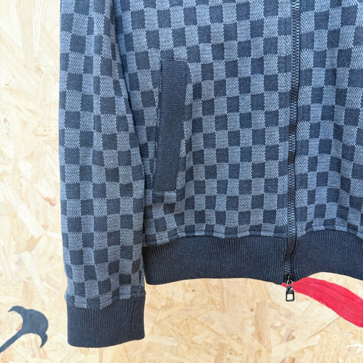 Louis Vuitton - Other - Other - Grey