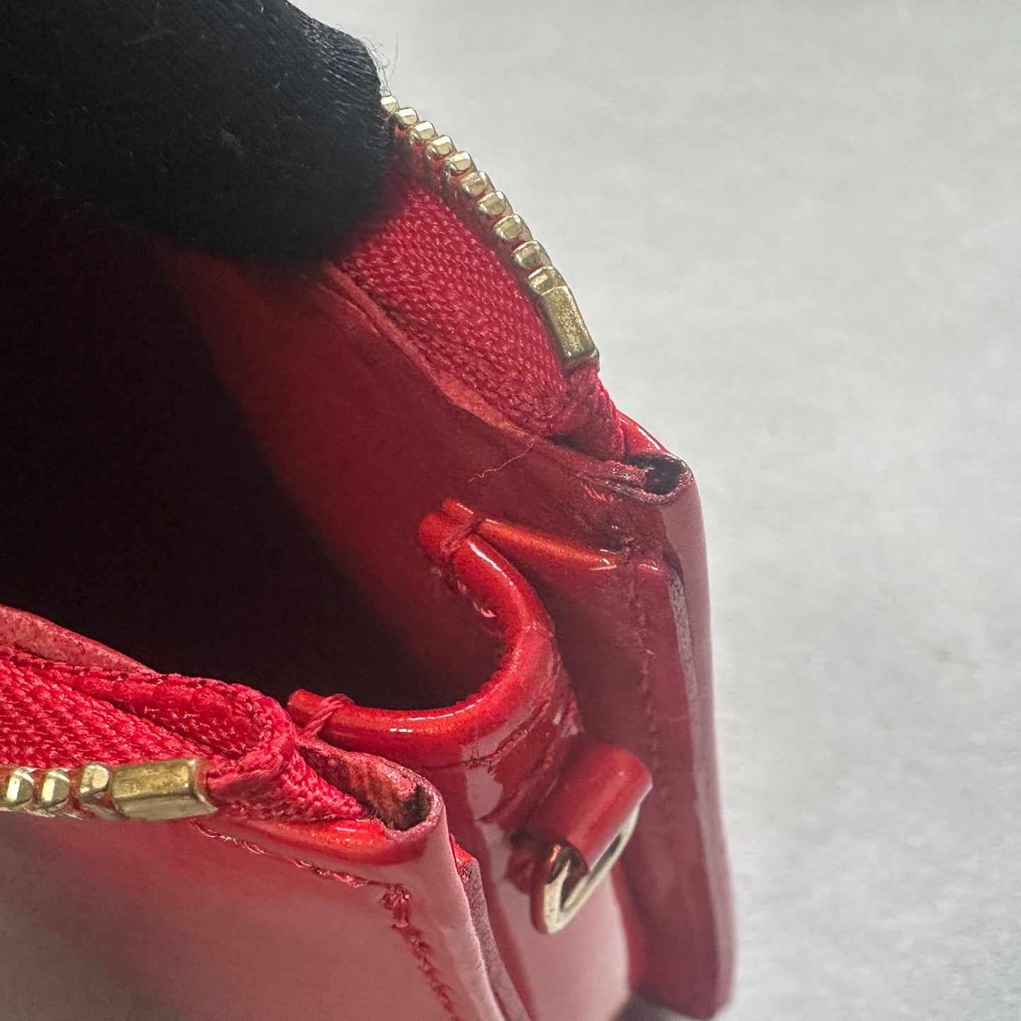Louis Vuitton - Other - Patent leather - Red - (mini)