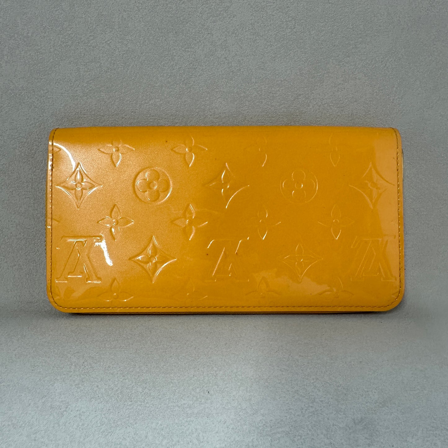 Louis Vuitton - Other - Patent leather - Yellow - (large)
