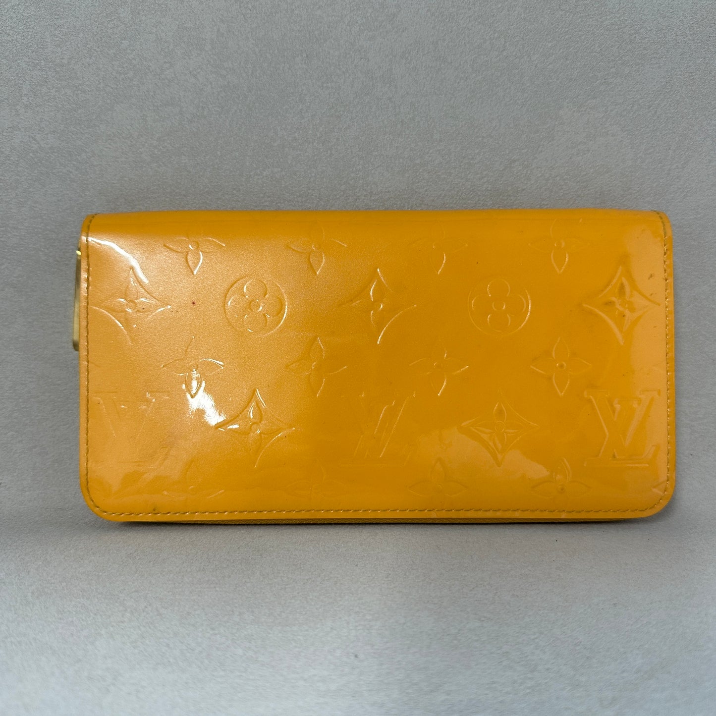Louis Vuitton - Other - Patent leather - Yellow - (large)