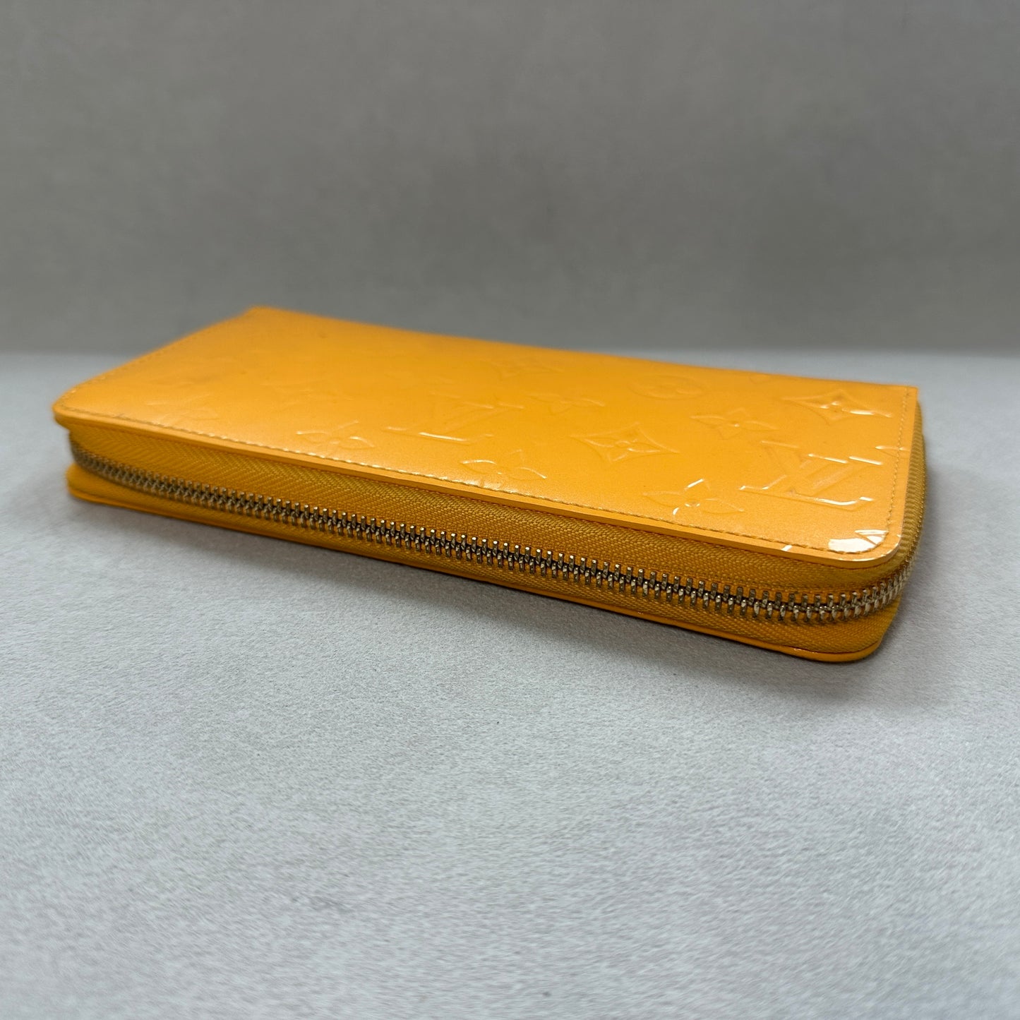 Louis Vuitton - Other - Patent leather - Yellow - (large)