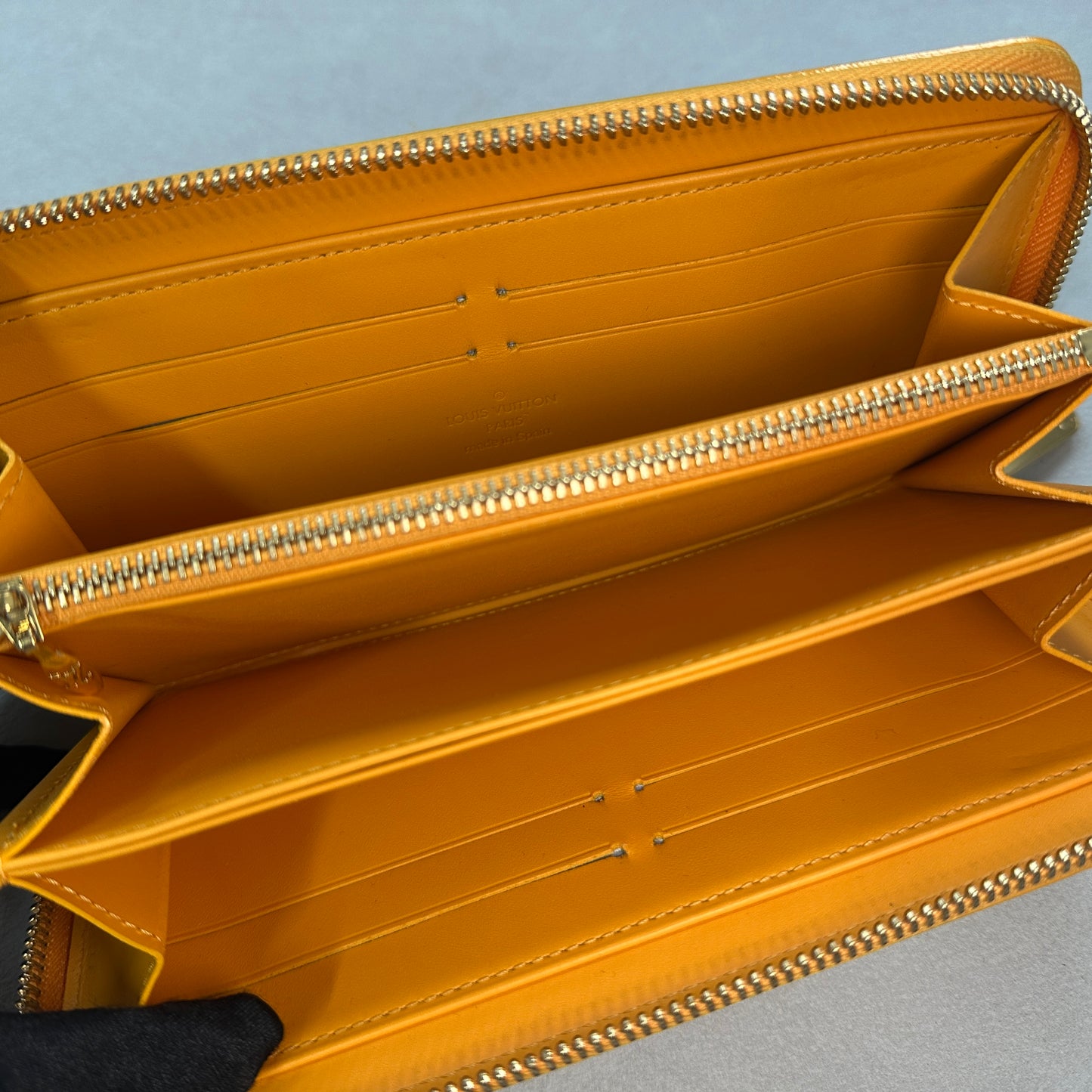 Louis Vuitton - Other - Patent leather - Yellow - (large)