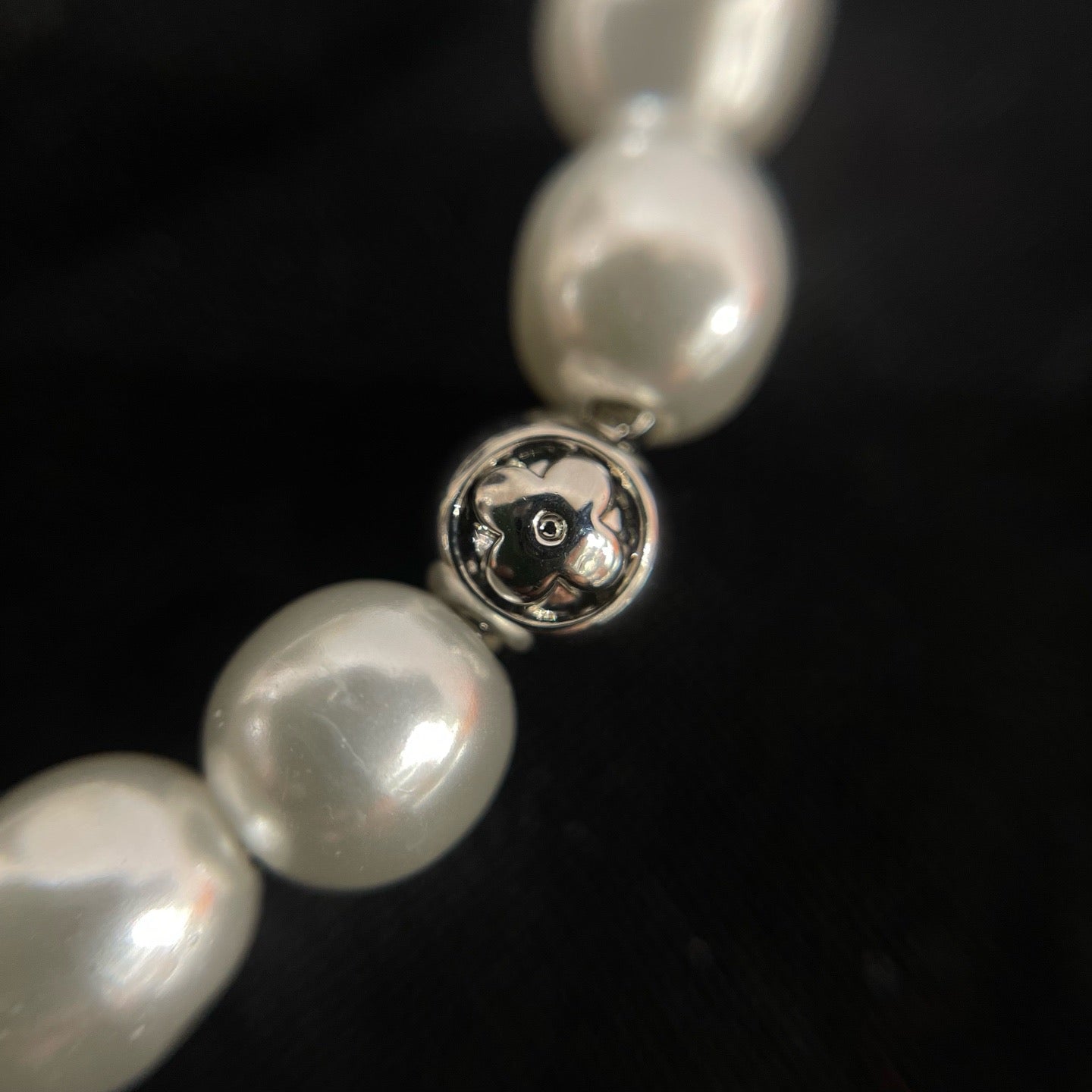 Louis Vuitton - Other - Pearl - White