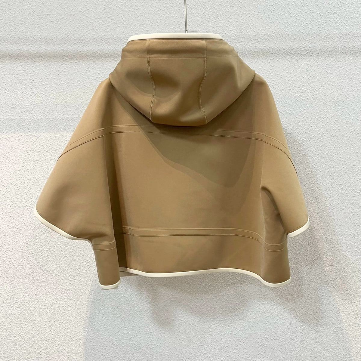 Louis Vuitton - Other - Polyamide - Beige - (32)