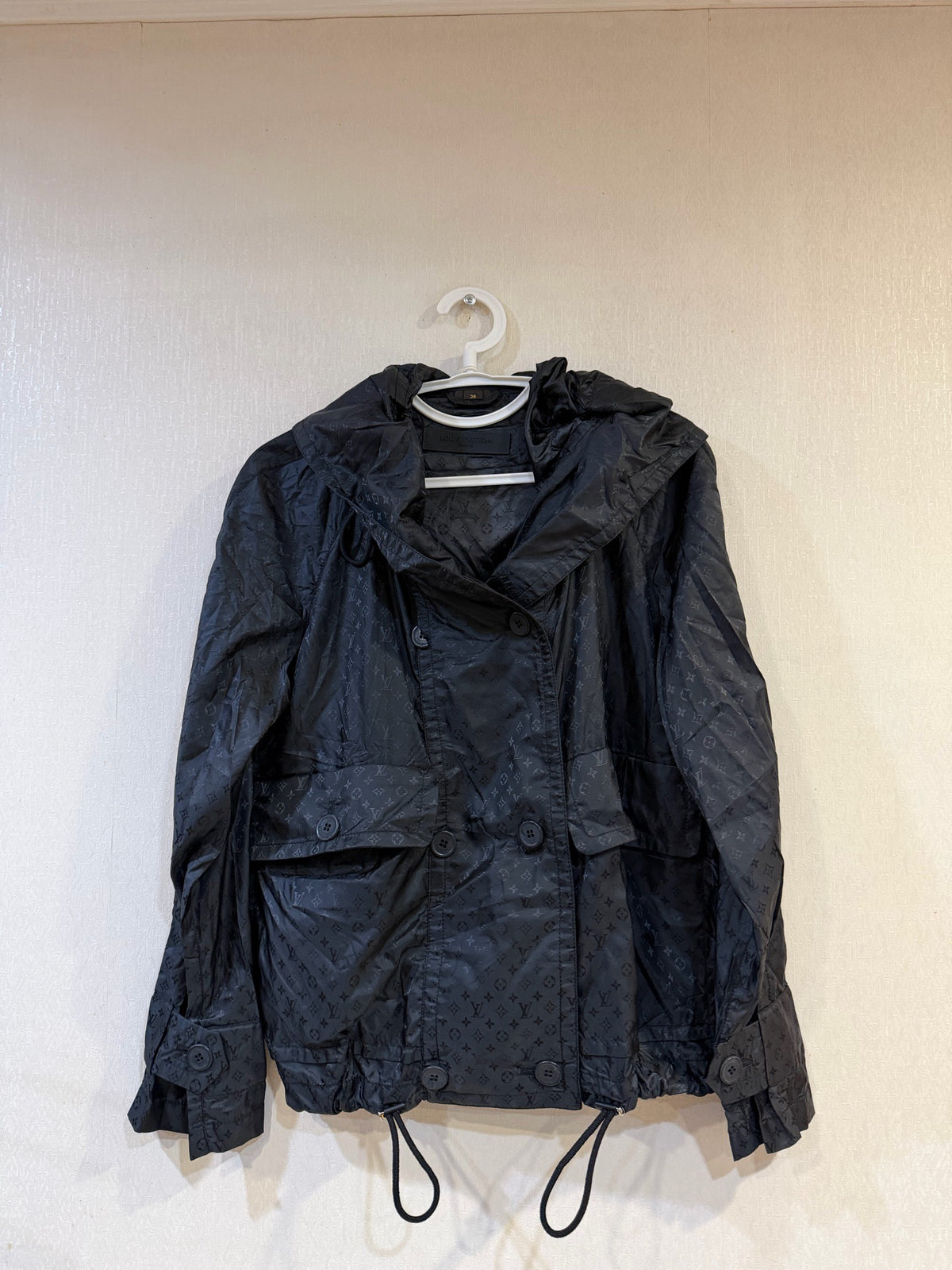 Louis Vuitton - Other - Polyamide - Black - (36)