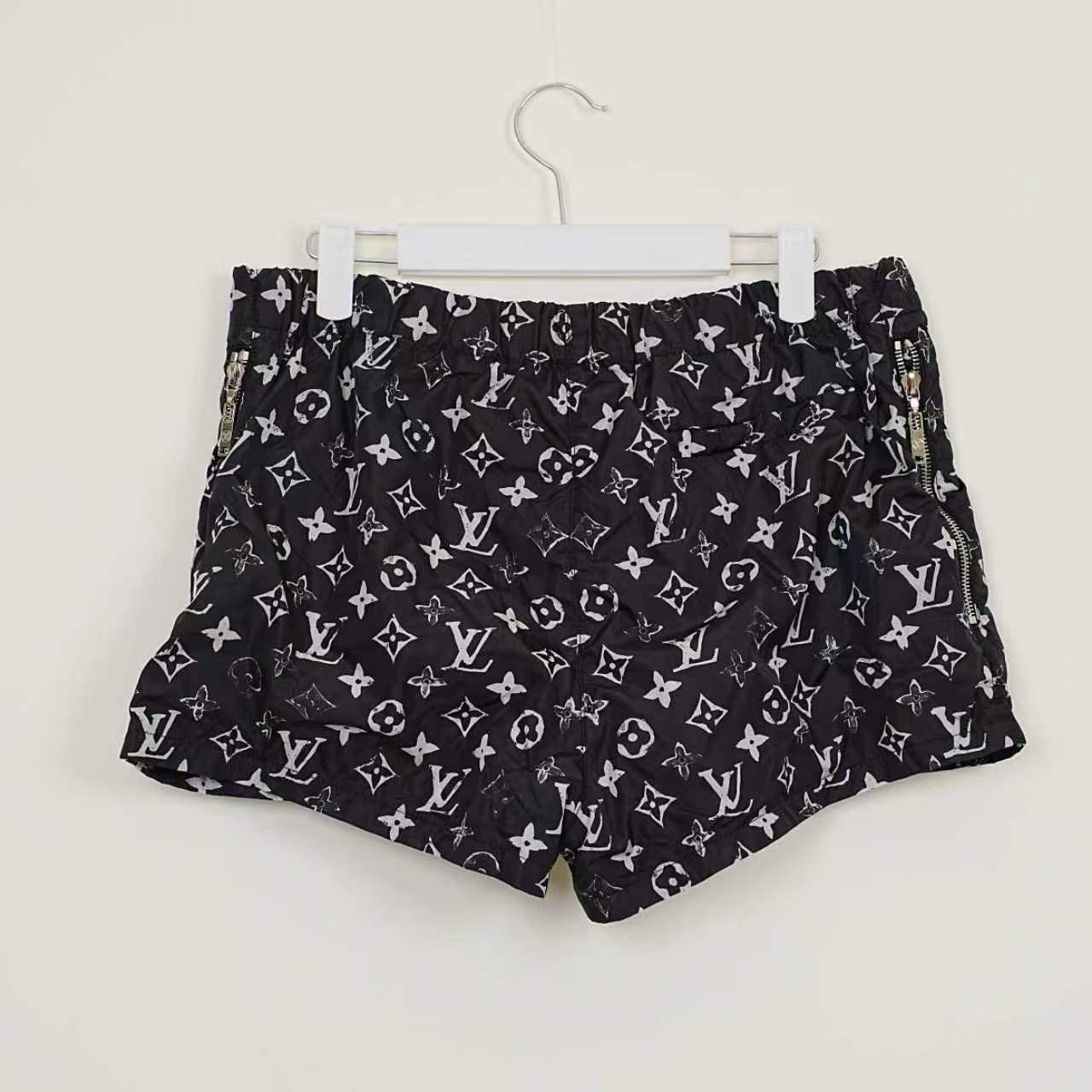 Louis Vuitton - Other - Polyamide - Black - (40)