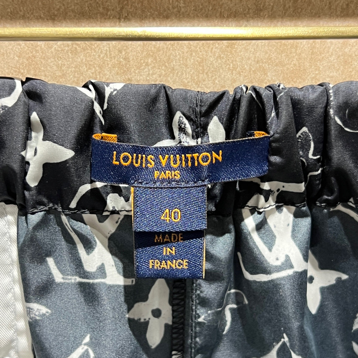 Louis Vuitton - Other - Polyamide - Black - (40)