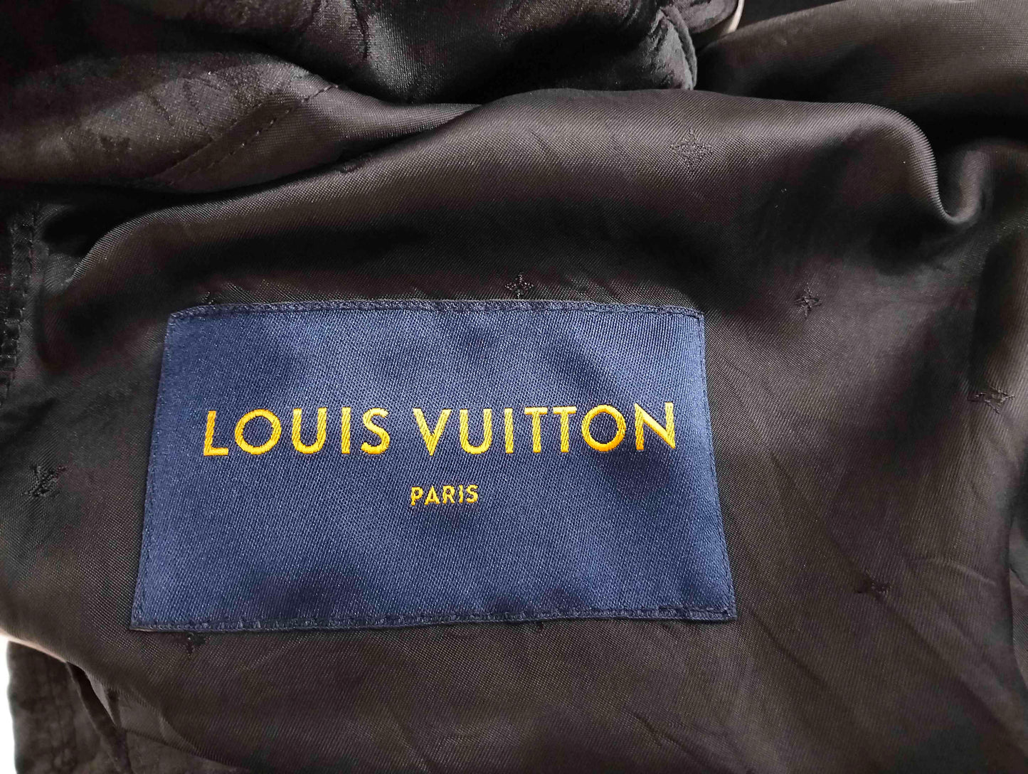 Louis Vuitton - Other - Polyamide - Black - (54)