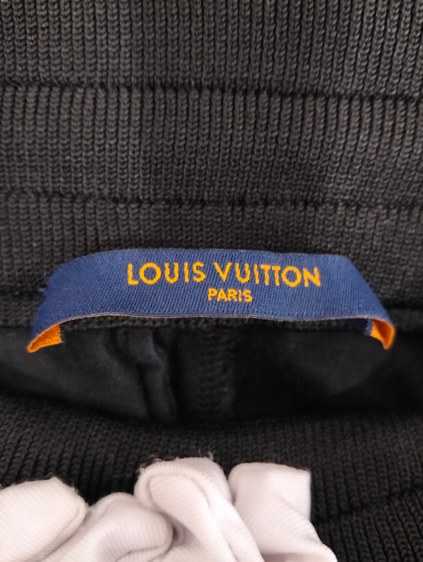 Louis Vuitton - Other - Polyamide - Black - (M)