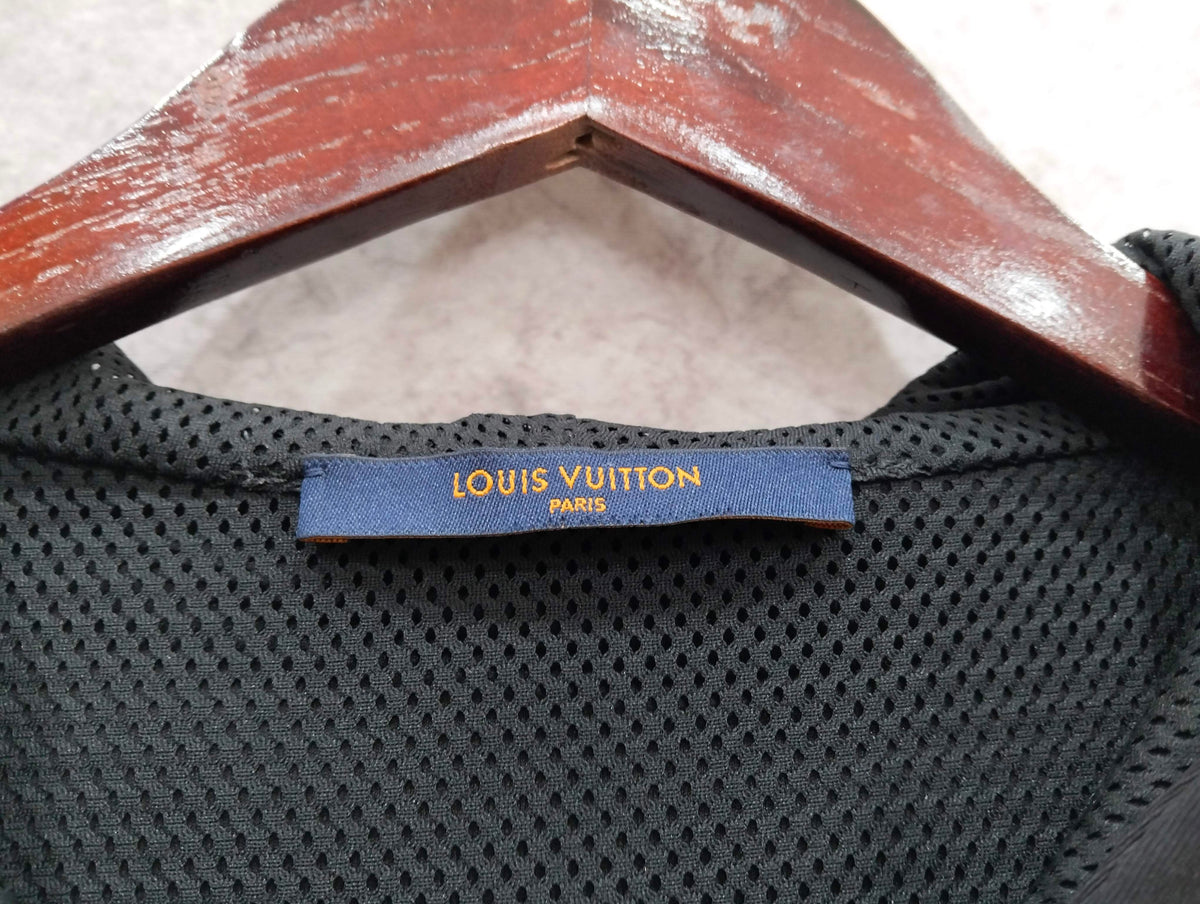 Louis Vuitton - Other - Polyamide - Black - (M)