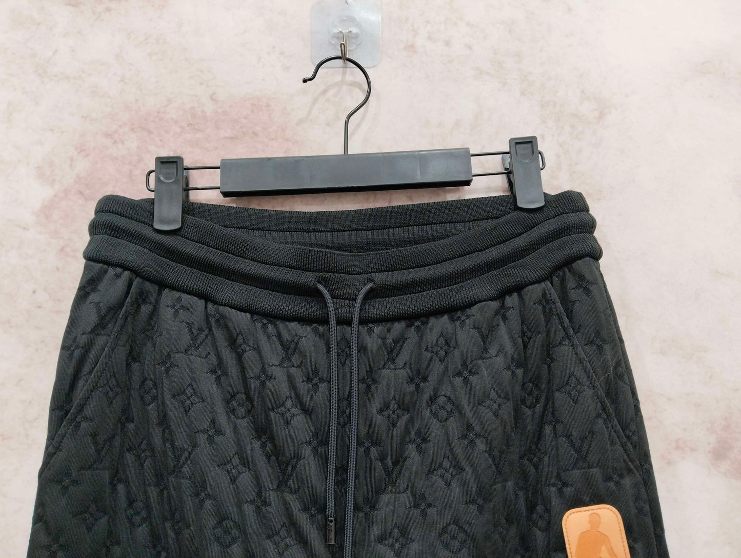 Louis Vuitton - Other - Polyamide - Black - (M)