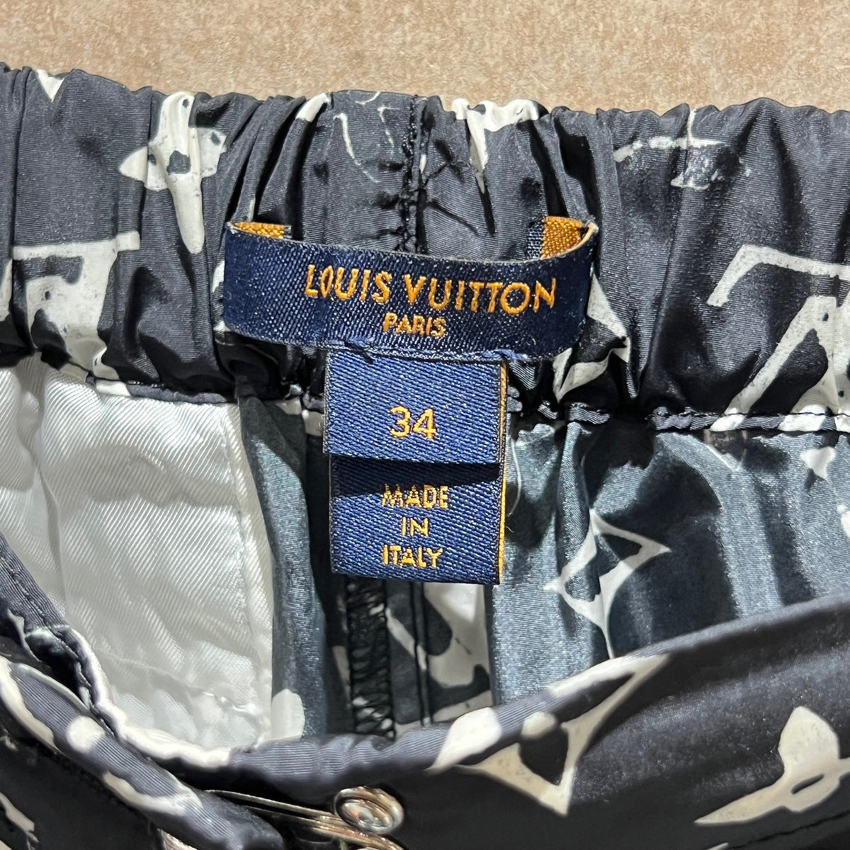 Louis Vuitton - Other - Polyamide - Multicolour - (34)