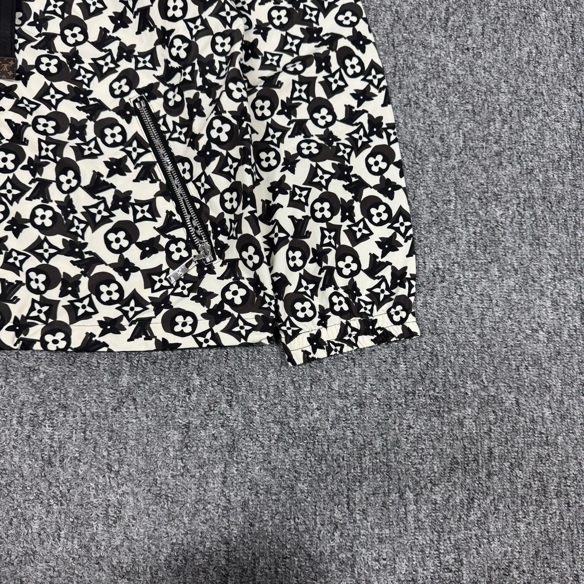 Louis Vuitton - Other - Polyamide - Multicolour - (38)