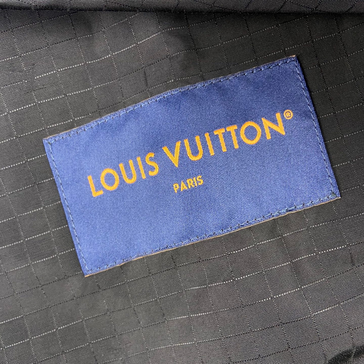 Louis Vuitton - Other - Polyamide - Multicolour - (56)