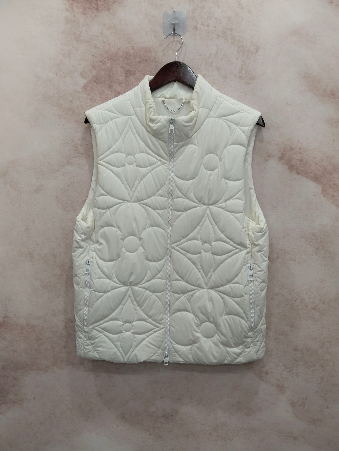 Louis Vuitton - Other - Polyamide - White - (50)