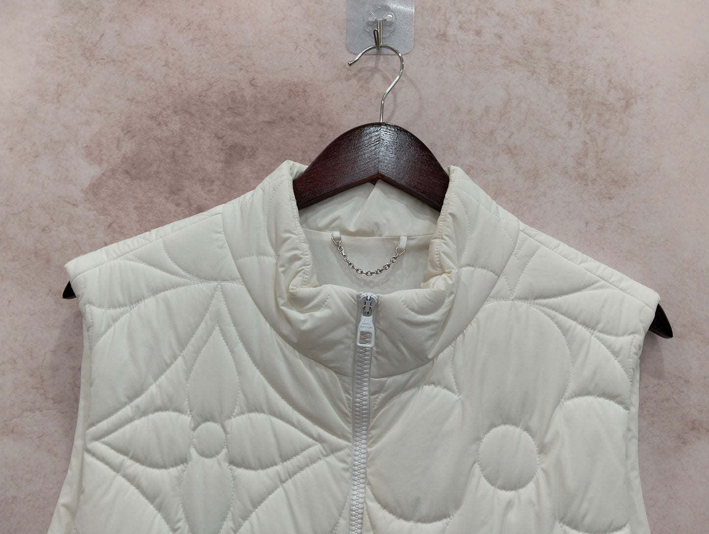 Louis Vuitton - Other - Polyamide - White - (50)