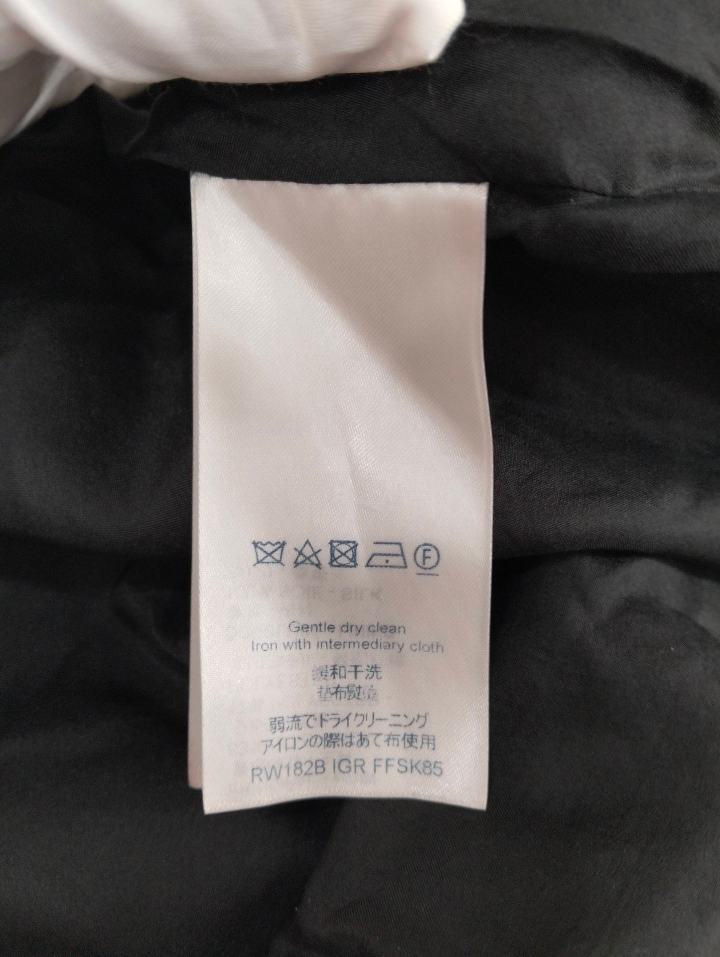 Louis Vuitton - Other - Silk - Black - (38)