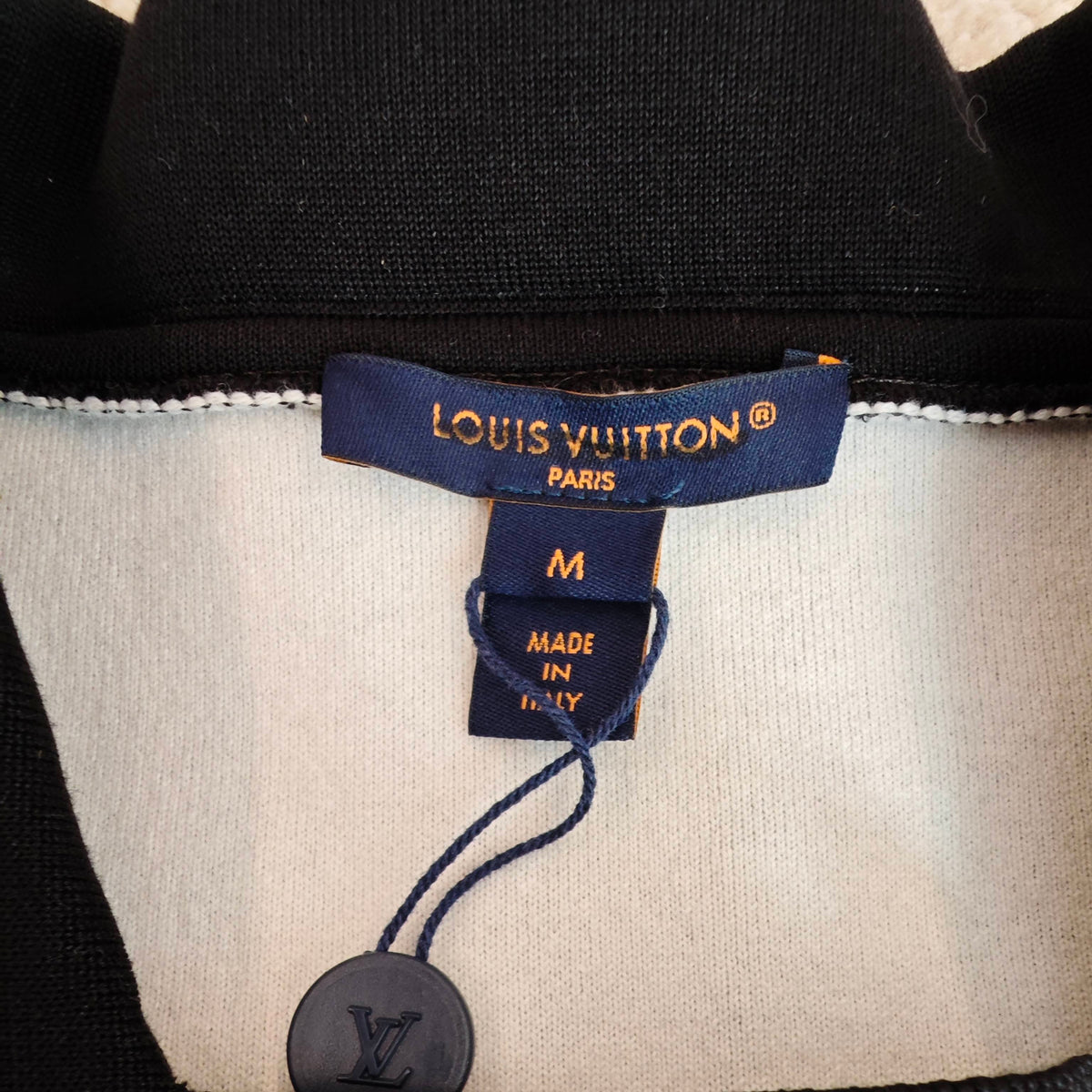 Louis Vuitton - Other - Silk - Black - (M)