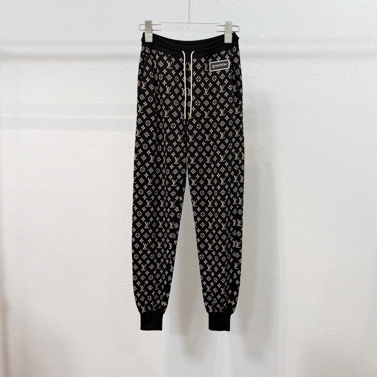 Louis Vuitton - Other - Silk - Black - (S)