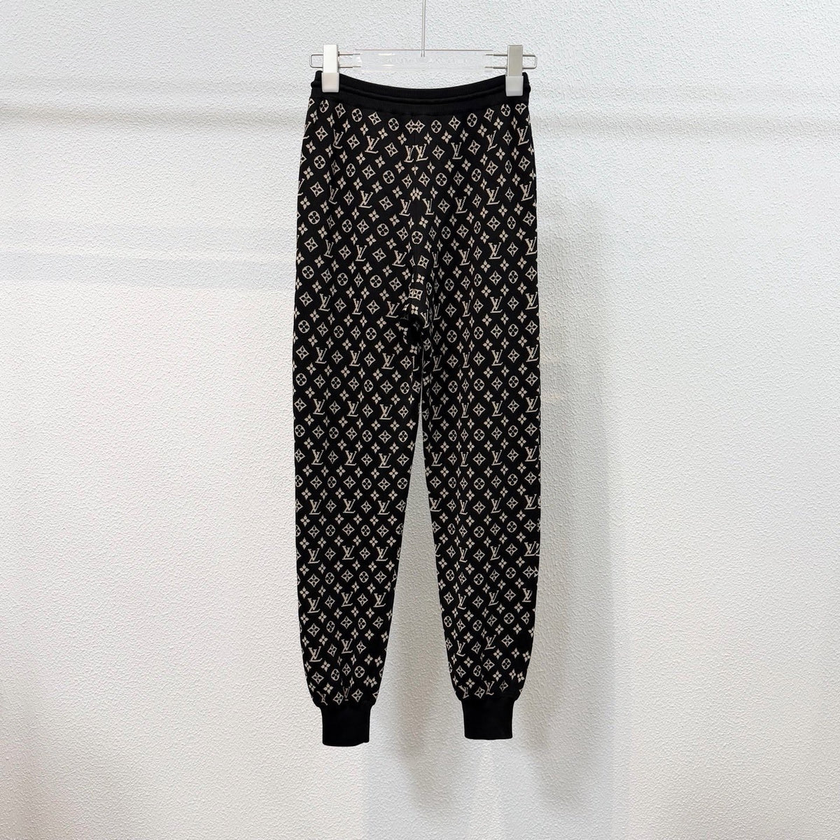 Louis Vuitton - Other - Silk - Black - (S)